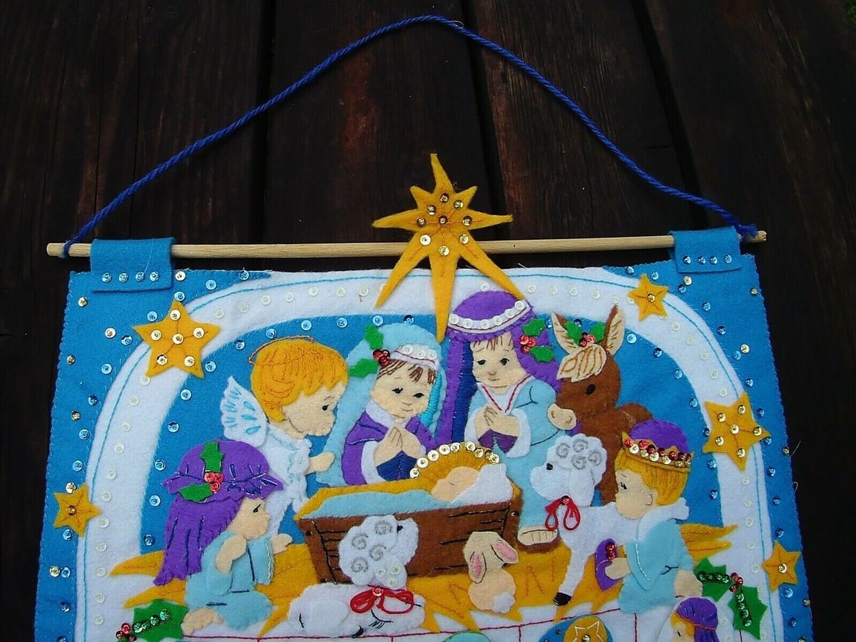 LOVELY Adorable FINISHED Dimensions Feltworks Kit #8419 Vintage Felt Applique Advent Calendar - Baby Jesus Lamb Donkey Wise men