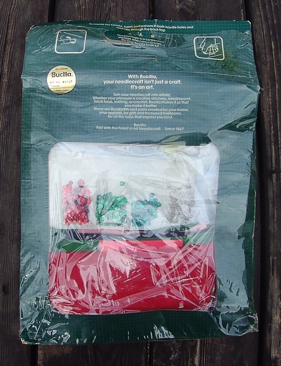 Vintage 1980's BUCILLA HOLIDAY GREETINGS Santa Claus Mail Bag / Card Holder Felt Wall Hanging Christmas Felt Craft Kit 49007 Sequins Beads