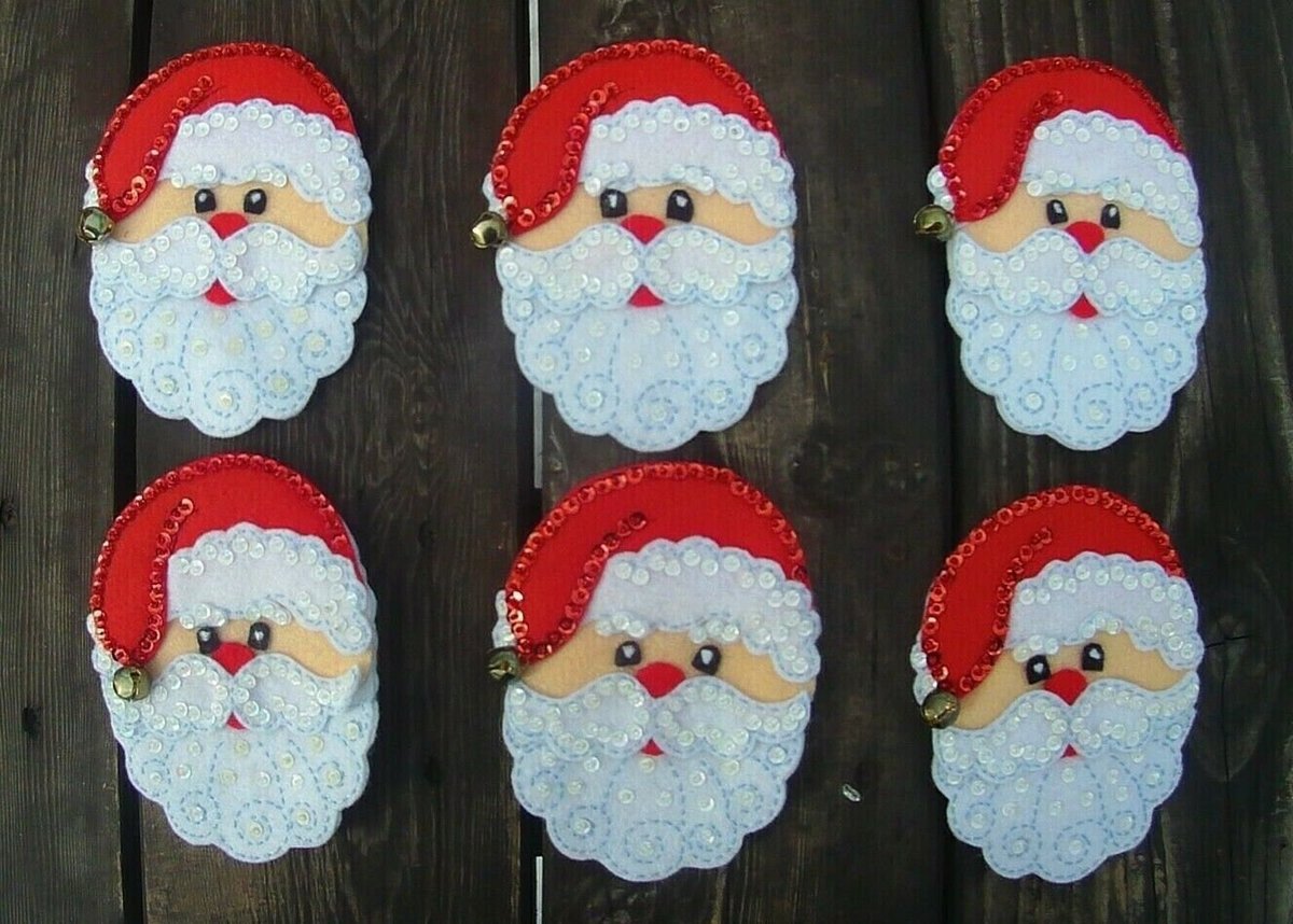 NEW Vintage HANDMADE FINISHED Santa Claus Face Silverware Pocket Sequin Felt Set Sequins Beads Bells Christmas Dinner Tableware Gift Idea