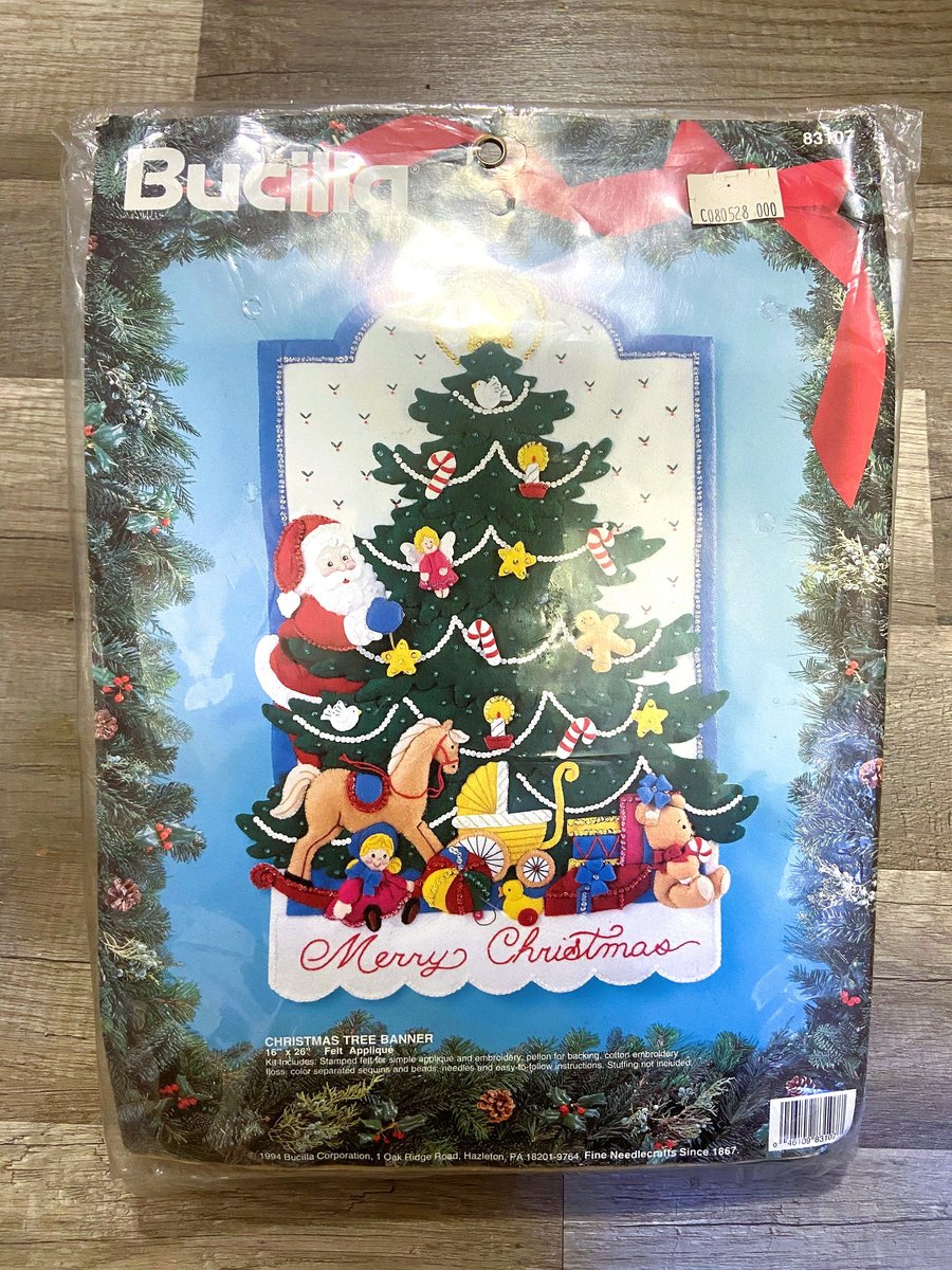 VINTAGE 1990's BUCILLA Kit 83107 Christmas Tree Banner / Wall Hanging Retro Holiday Decor NeedleCraft Kit Snow Winter