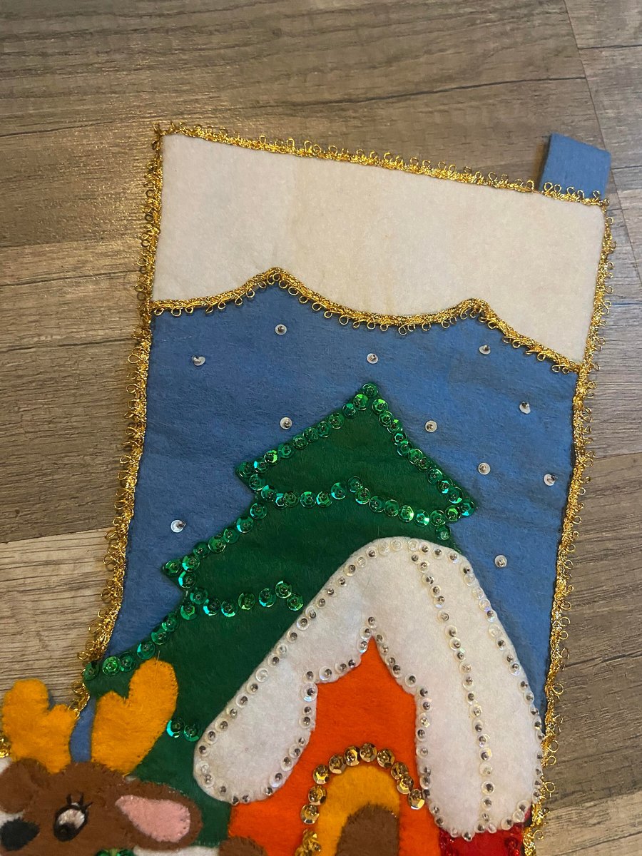 FINISHED HANDMADE LEEWARDS Rare Vintage Pair 1979 Santa & Reindeer Felt Christmas Stockings Fireplace Lodge Holiday Decor Retro