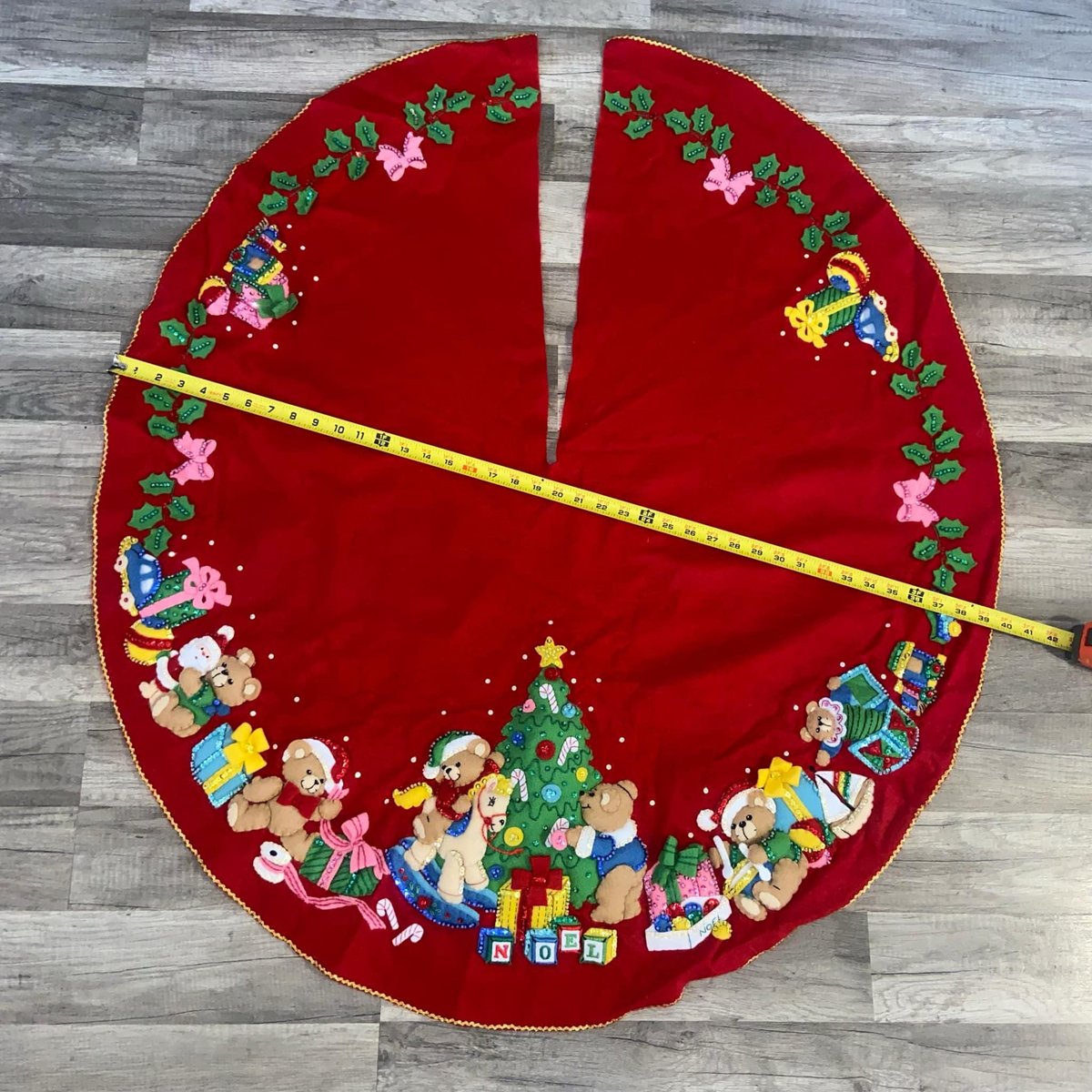 Handmade Vintage Tree Skirt, Finished Bucilla TEDDY BEARS Tree Skirt, Table Cover #83136 Handmade Tree Rocking Horse Toys Noel