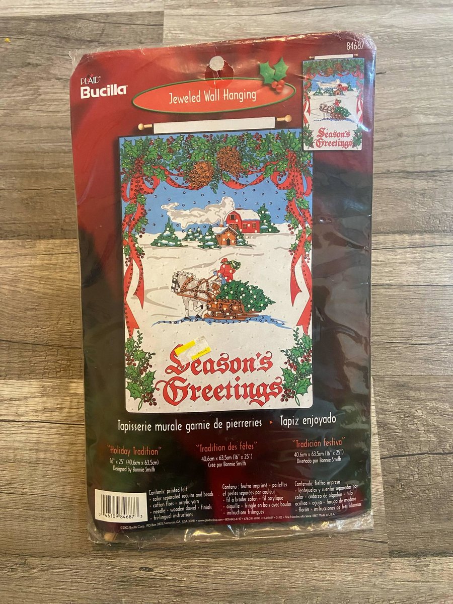SEASON'S GREETINGS Christmas Wall Panel | Bucilla Kit #84687 Horse and Carriage Christmas Tree Wall | Hanging Door Chime Felt
