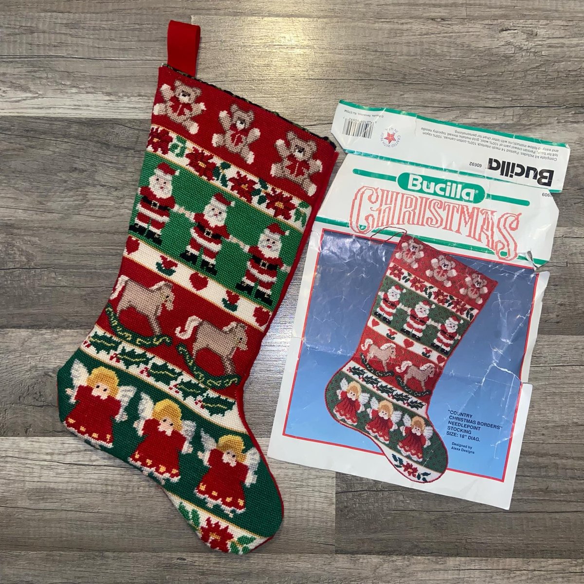 New Christmas Stocking Vintage 1990s Bucilla COUNTRY CHRISTMAS BORDERS Needlepoint Holiday Decor 60692