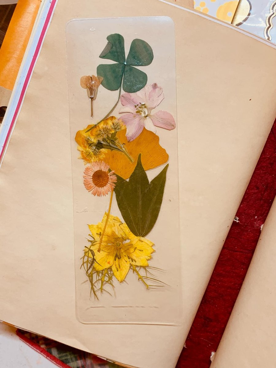 Dried Flower Bookmark | Handmade Bookmark | Wild Flower Bookmark | Pink & Purple Flowers | Floral Bookmark | Real Pressed Flower Bookmark |